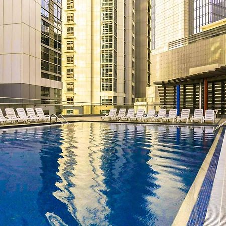 Higuests - Roomy Apt With Infinity Pool Close To Burj Khalifa ドバイ エクステリア 写真